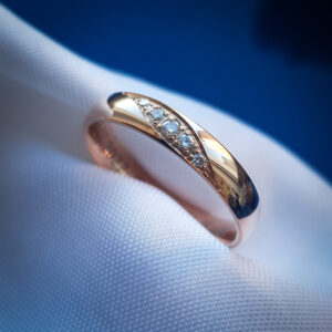 Naiste abielusõrmus