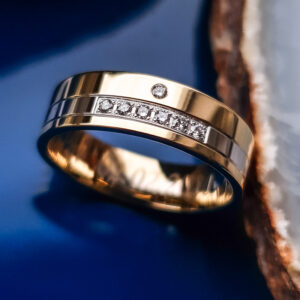 Abielusõrmus naistele, naturaalsete teemantidega OE217